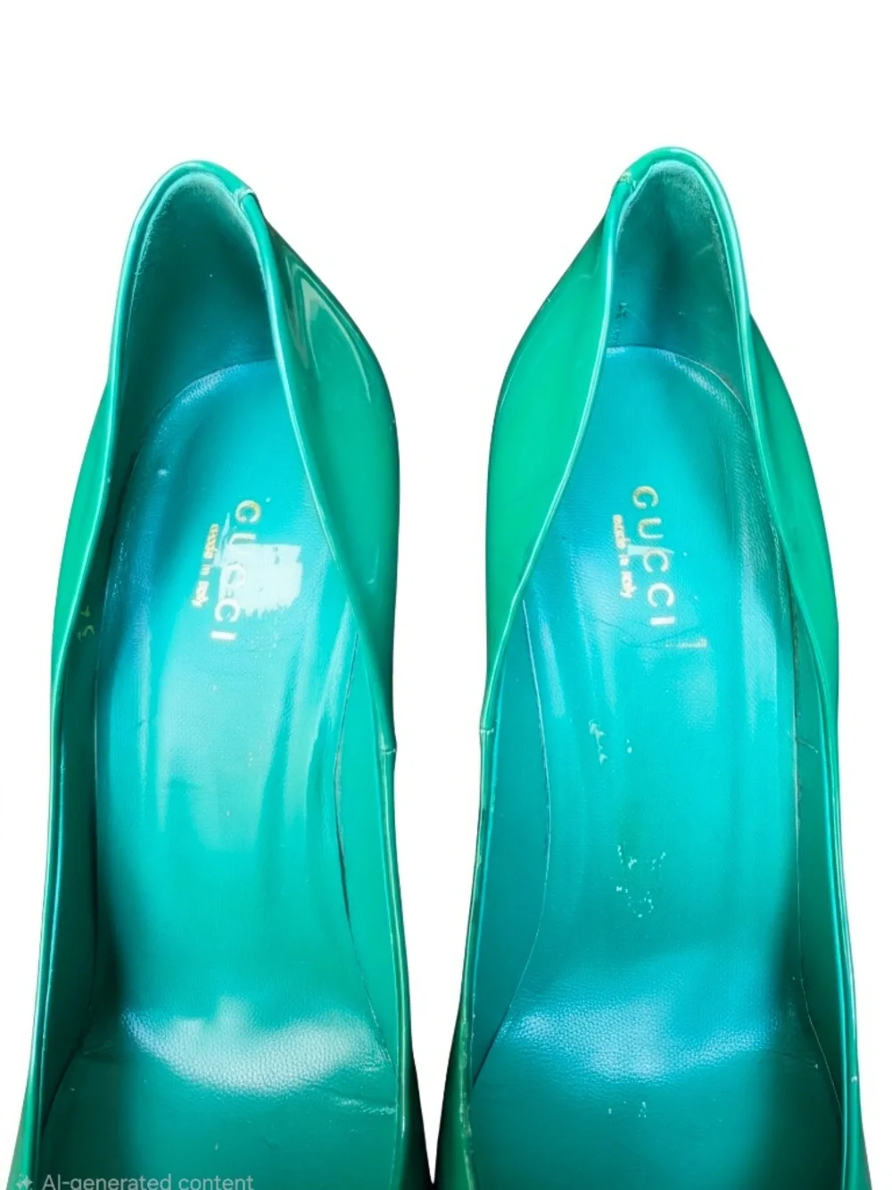Gucci Patent Leather Pointed Toe Pumps in Emerald Green